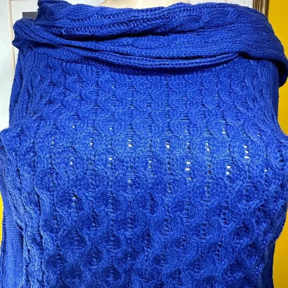 Hannah Women’s Blue Cowl Neck Sweater - Picture 4 of 12